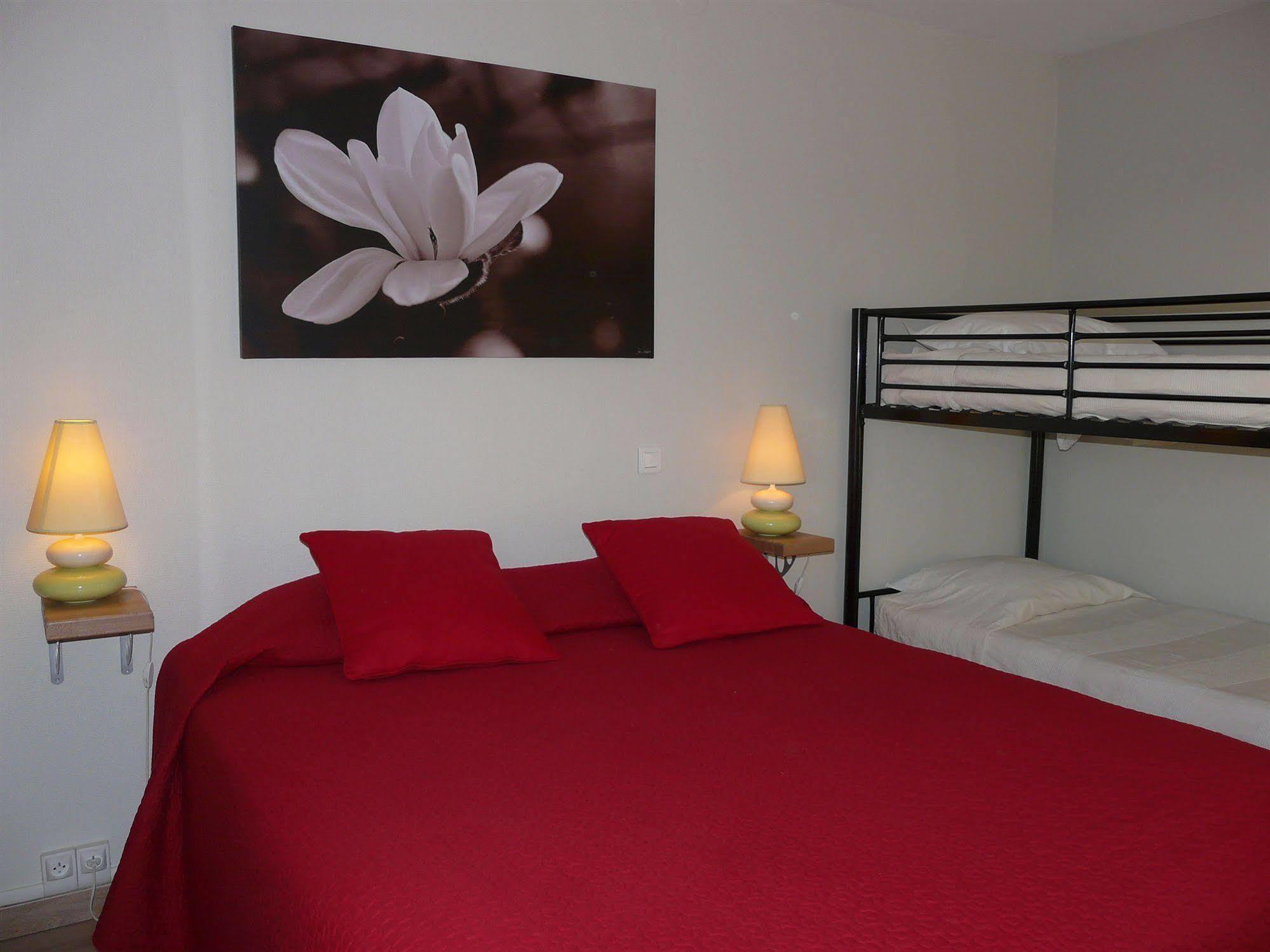 Logis Hotel Epi D'Or Angoulême Екстериор снимка