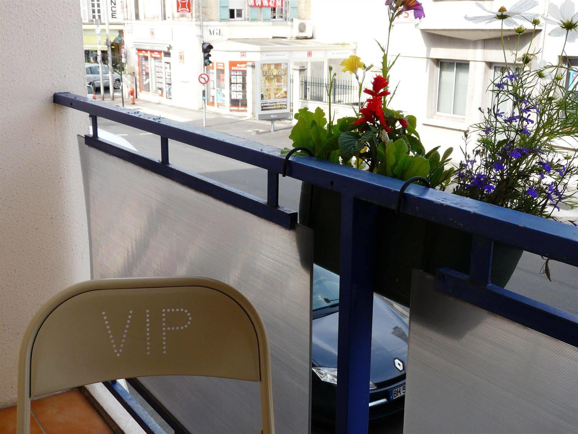 Logis Hotel Epi D'Or Angoulême Екстериор снимка
